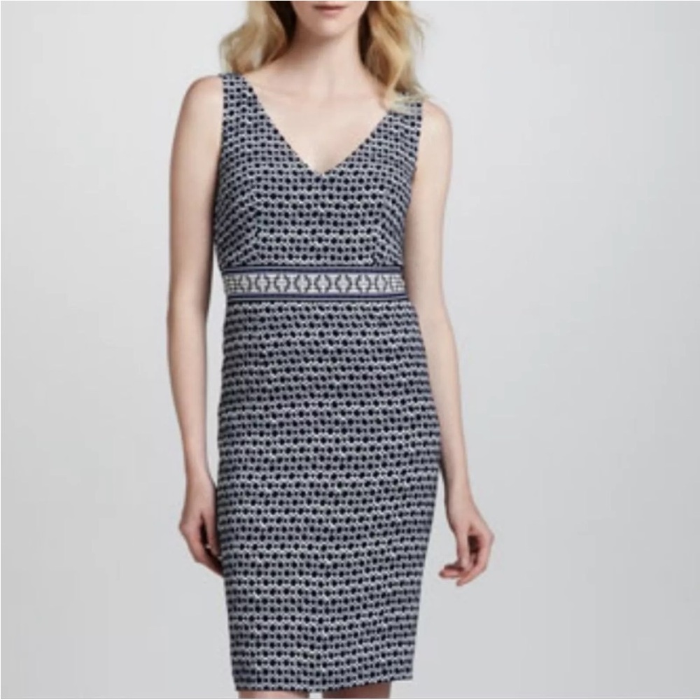 Tory Burch Sleeveless V-Neck Sheath Dress Navy and White Geometric Size 6